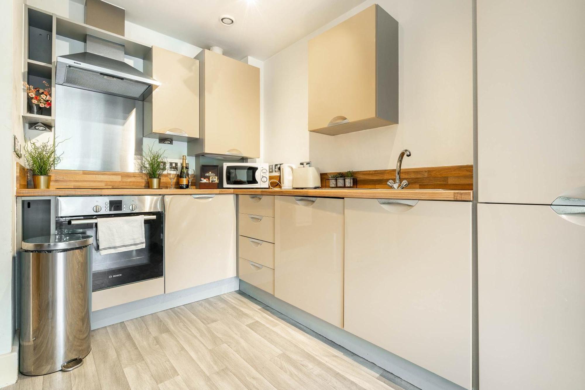 City Centre Apartment - Balcony - Netflix - Park Facing 38Akw Birmingham Ngoại thất bức ảnh